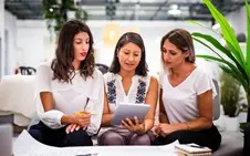 Bonus Track Tarot Familiar